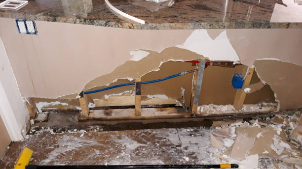 Water damage restoration process in Harrisburg, OR